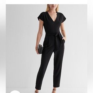 Express v-neck jumpsuit / romper women size medium /black new with tags